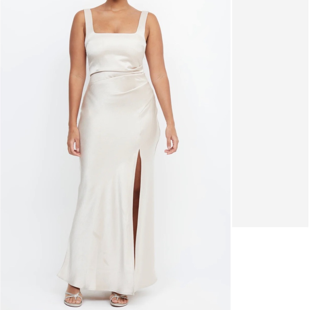 THE DREAMER SQUARE NECK DRESS - SAND
Bec + Bridge WORN ONCE